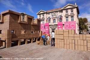 la ville éphémère devant la mairie de Marseille