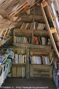 bibliothèque de nomadic village